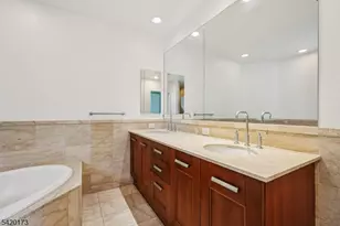 8100 River Rd, North Bergen, NJ 07047 - Photo 16