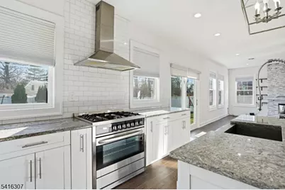 44 Manor Rd, Livingston, NJ 07039 - Photo 12