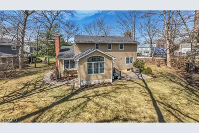 1 Sylvan Ct, Pequannock Township, NJ 07444 - Photo 2