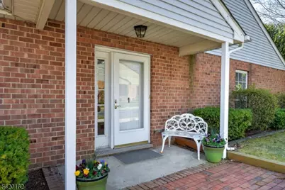 1 Gerald Ct, Lebanon, NJ 08833 - Photo 2