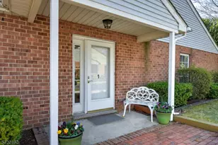 1 Gerald Ct, Lebanon, NJ 08833 - Photo 2