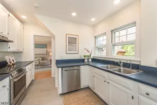 14 Burnside St, Montclair, NJ 07043 - Photo 10