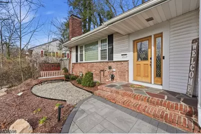 1474 Deer Path, Mountainside, NJ 07092 - Photo 4