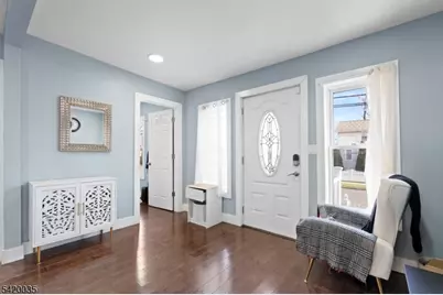 247 E 7th Ave, Roselle, NJ 07203 - Photo 10