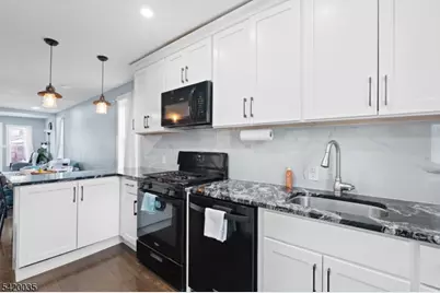 247 E 7th Ave, Roselle, NJ 07203 - Photo 26