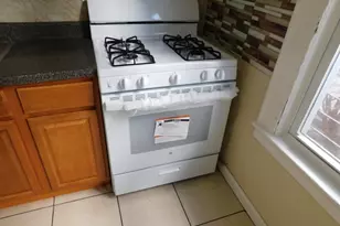 282 Renner Ave, Newark, NJ 07112 - Photo 4