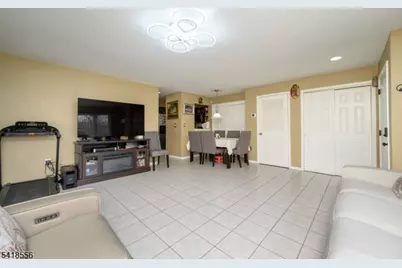 235 Dakota St, Paterson, NJ 07503 - Photo 6