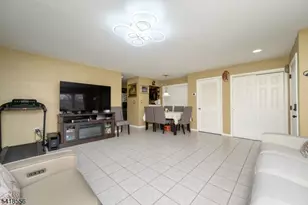235 Dakota St, Paterson, NJ 07503 - Photo 6