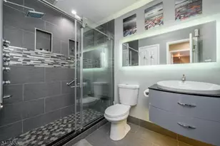 235 Dakota St, Paterson, NJ 07503 - Photo 18