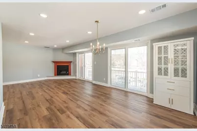 56 Woods Edge Dr, Roxbury Township, NJ 07876 - Photo 6