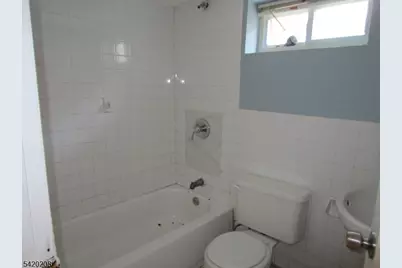 2 Evelyn Ct, Maplewood, NJ 07040 - Photo 20