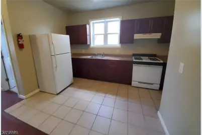 231 Rhode Island Ave, East Orange, NJ 07018 - Photo 4