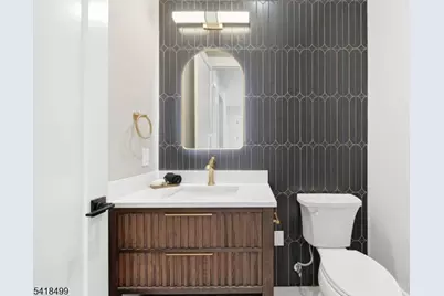 77 Elmwood Dr, Livingston, NJ 07039 - Photo 8