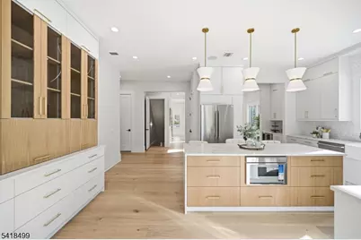 77 Elmwood Dr, Livingston, NJ 07039 - Photo 12