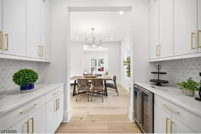 77 Elmwood Dr, Livingston, NJ 07039 - Photo 6