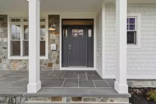 732 Embree Crescent, Westfield, NJ 07090 - Photo 2