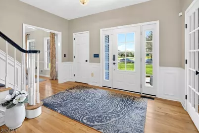 111 Red Oak Way, Montgomery Township, NJ 08502 - Photo 2