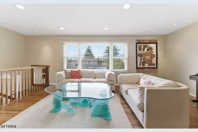 11 Pilgrim Way, Wayne, NJ 07470 - Photo 6