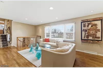 11 Pilgrim Way, Wayne, NJ 07470 - Photo 4