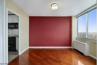 1 Claridge Dr #523, Verona, NJ 07044 - Photo 6