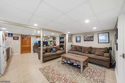 24 Maple Ave, Waldwick, NJ 07463 - Photo 32