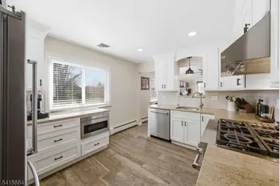 24 Maple Ave, Waldwick, NJ 07463 - Photo 8