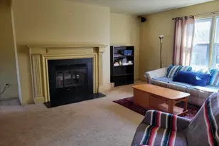 33 Hancock Ct, Raritan Township, NJ 08822 - Photo 2