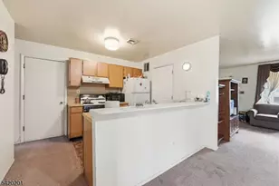 120 Carnegie Pl, Union Township, NJ 07088 - Photo 4