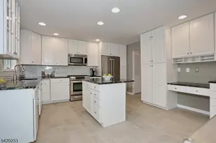 6 Schill Pl, Hillsdale, NJ 07642 - Photo 10