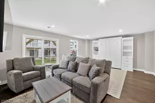 9 Saw Mill Cir, Hackettstown, NJ 07840 - Photo 10