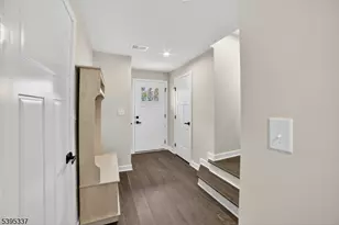 9 Saw Mill Cir, Hackettstown, NJ 07840 - Photo 6