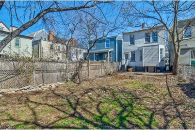 208 N 11th St, Newark, NJ 07107 - Photo 24