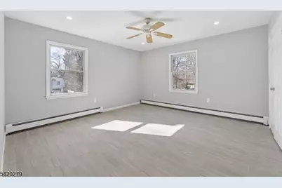 18 South Rd, Wayne, NJ 07470 - Photo 12