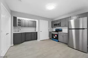 18 South Rd, Wayne, NJ 07470 - Photo 16