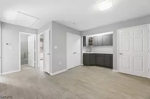 18 South Rd, Wayne, NJ 07470 - Photo 14