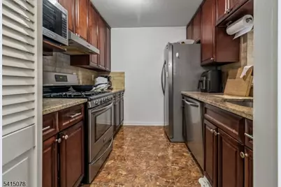 418 Stratford Pl #418, Bridgewater, NJ 08805 - Photo 8