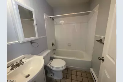 43 Mapes Ave #1R, Newark, NJ 07112 - Photo 4