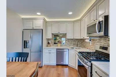 100 Goodwin Dr, North Brunswick Township, NJ 08902 - Photo 2