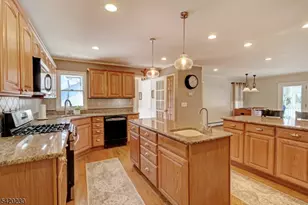 664 Plainfield Ave, Berkeley Heights Township, NJ 07922 - Photo 10