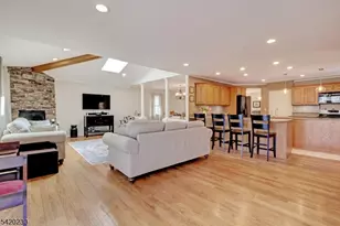 664 Plainfield Ave, Berkeley Heights Township, NJ 07922 - Photo 4