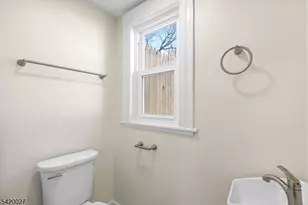 125 Brookside Ave, Irvington, NJ 07111 - Photo 10