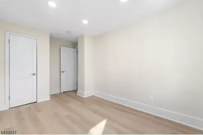 125 Brookside Ave, Irvington, NJ 07111 - Photo 6