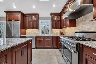 2289 Brookside Dr, Bridgewater, NJ 08836 - Photo 10