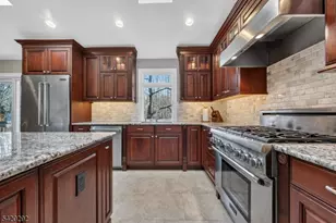 2289 Brookside Dr, Bridgewater, NJ 08836 - Photo 10