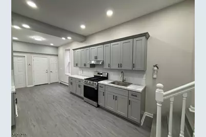 127 Fulton St, Elizabeth, NJ 07206 - Photo 10