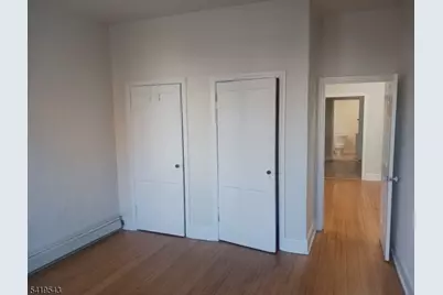 83 N Willow St #2c, Montclair, NJ 07042 - Photo 4