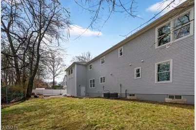 237 Jacksonville Dr, Parsippany, NJ 07054 - Photo 44