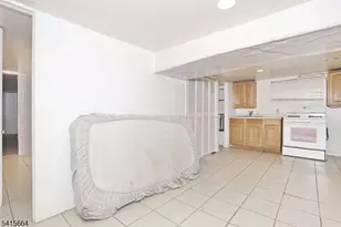 941 E 25th St, Paterson, NJ 07513 - Photo 38