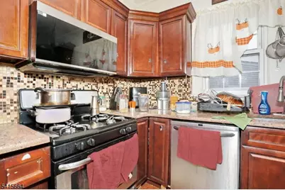 941 E 25th St, Paterson, NJ 07513 - Photo 26