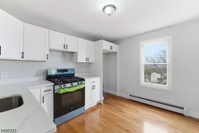 21 Overpeck Ave, Ridgefield, NJ 07660 - Photo 28